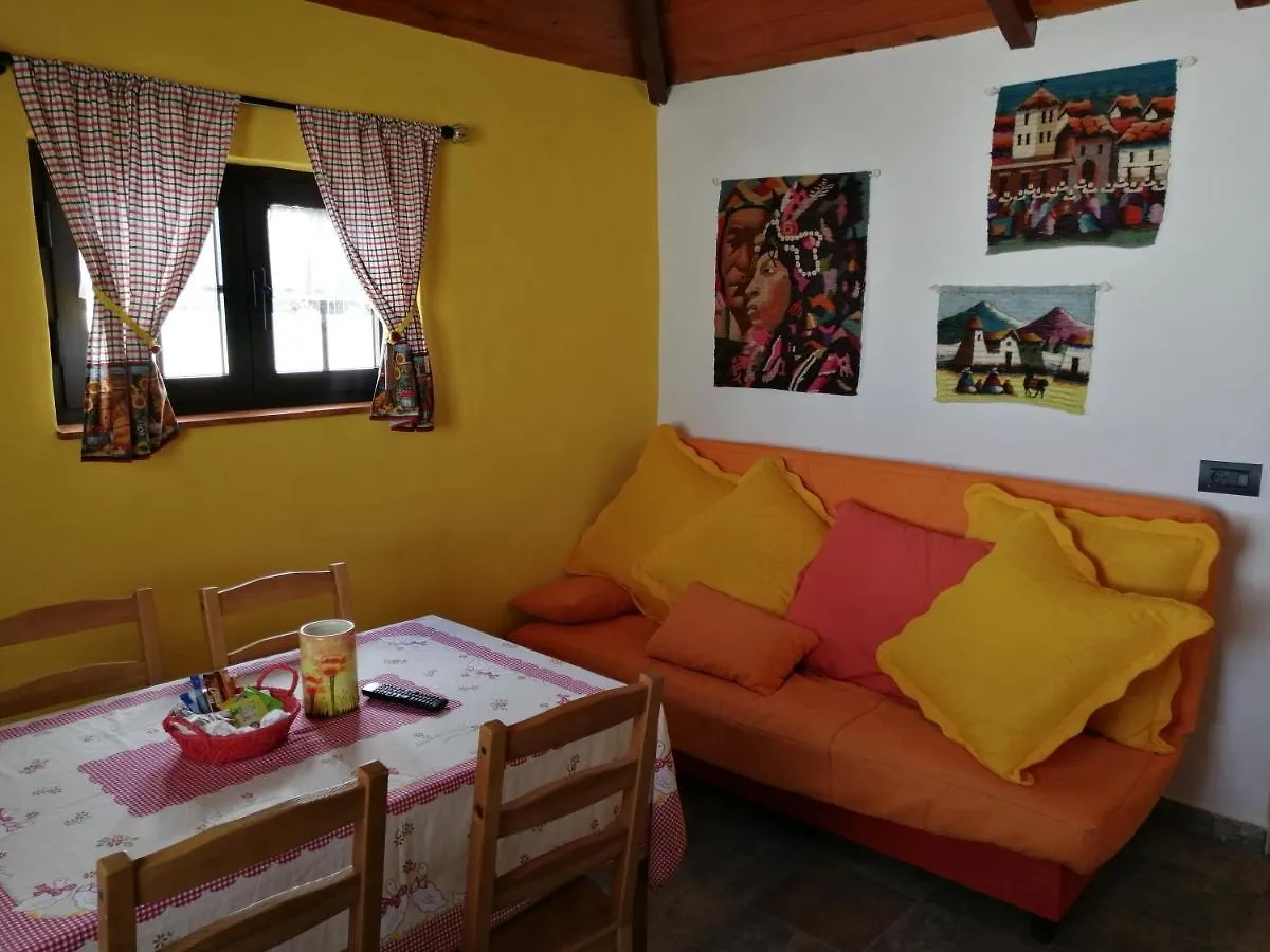 Vivienda Vacacional Las Nubes Apartment Genoves Spain
